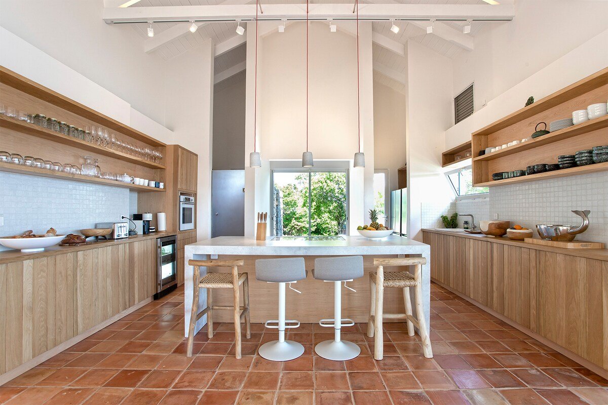 Jasper (3 bedrooms) – Luxury ocean view villa with gallery image 5