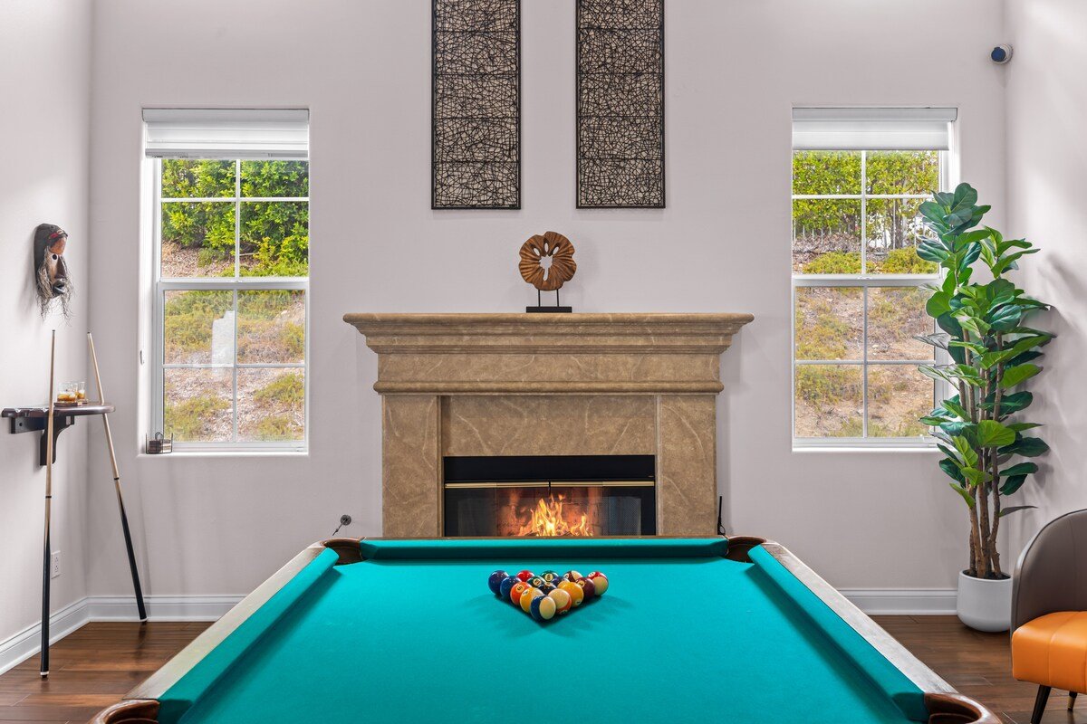 NEW – Private Panoramic Views Prime Location EV gallery image 5