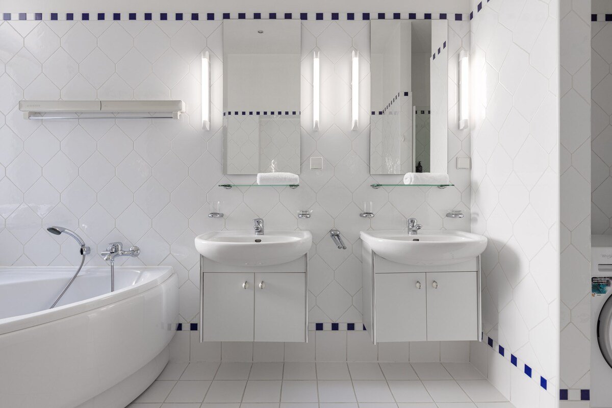 4 bedroom apartment in Old Town gallery image 5