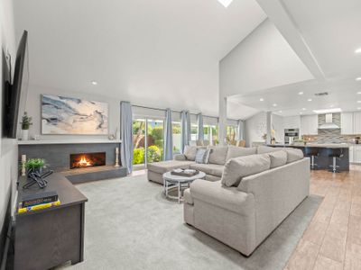 136 Modern Family Valencia Home-by-Magic Mountain