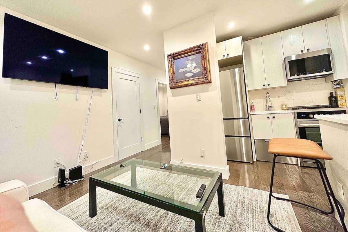 Prime soho 2 bedroom gallery image 3