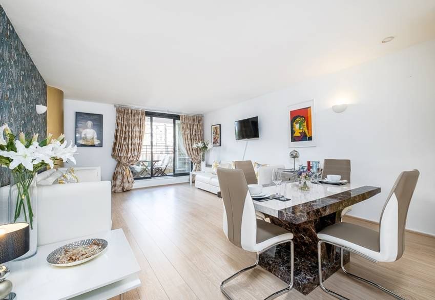 Spacious 2 bed in South Kensington/Knightsbridge. gallery image 4