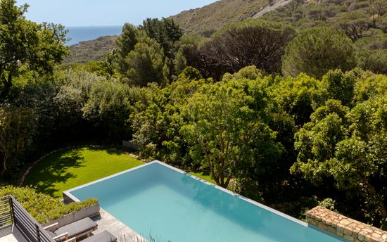 Photo 3 of Villa Le Thallo accommodation in Camps Bay, Cape Town with 5 bedrooms and 6 bathrooms