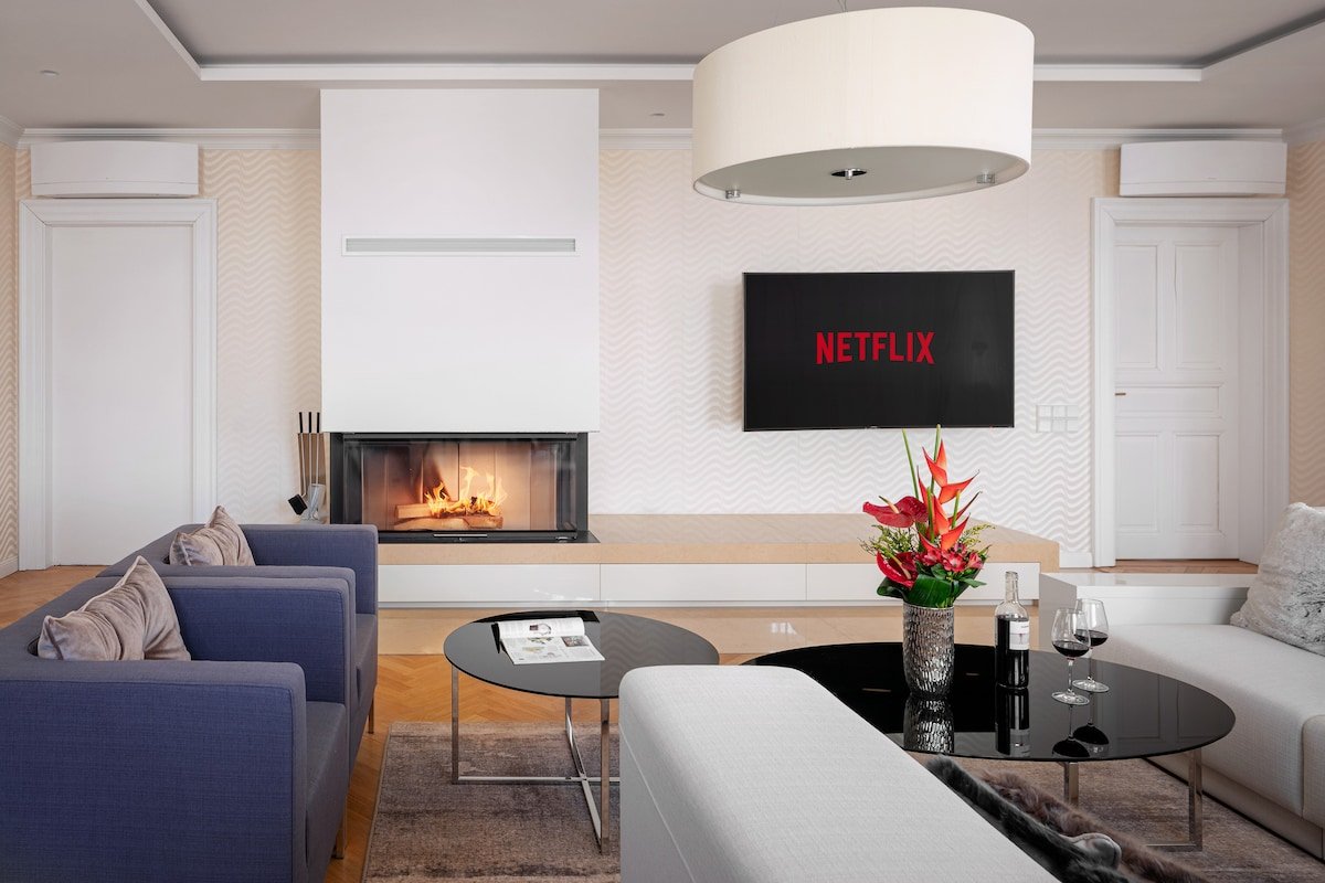 Revolucni Apartments Old Town Three-Bedroom gallery image 3