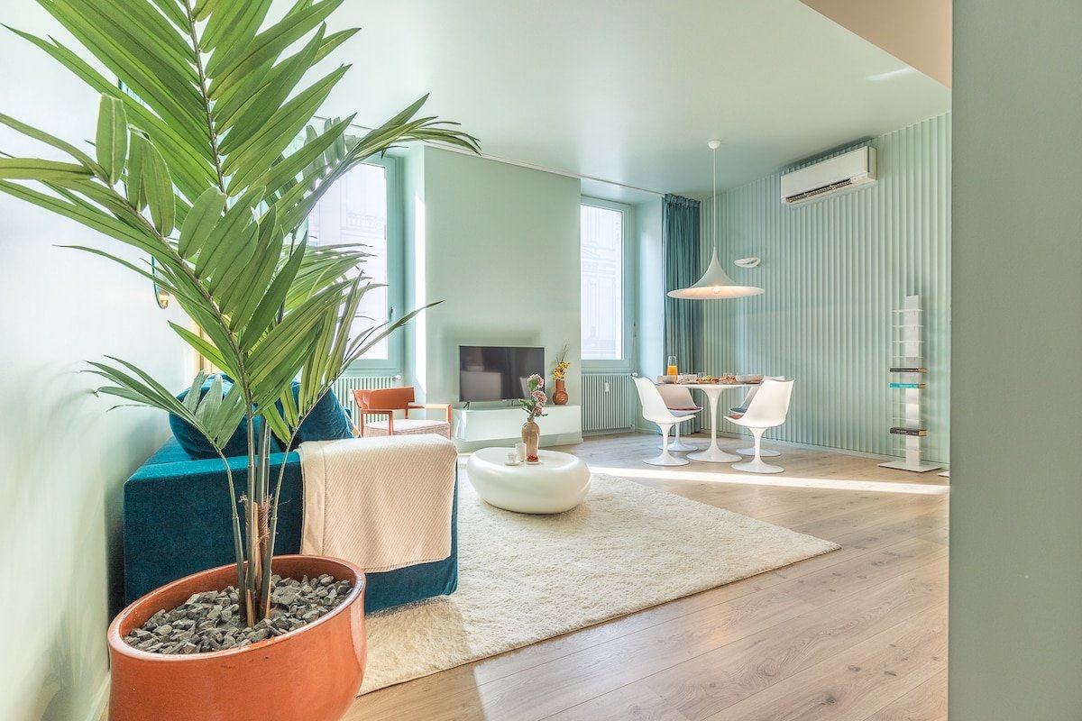 The Duomo Acquamarine gallery image 3