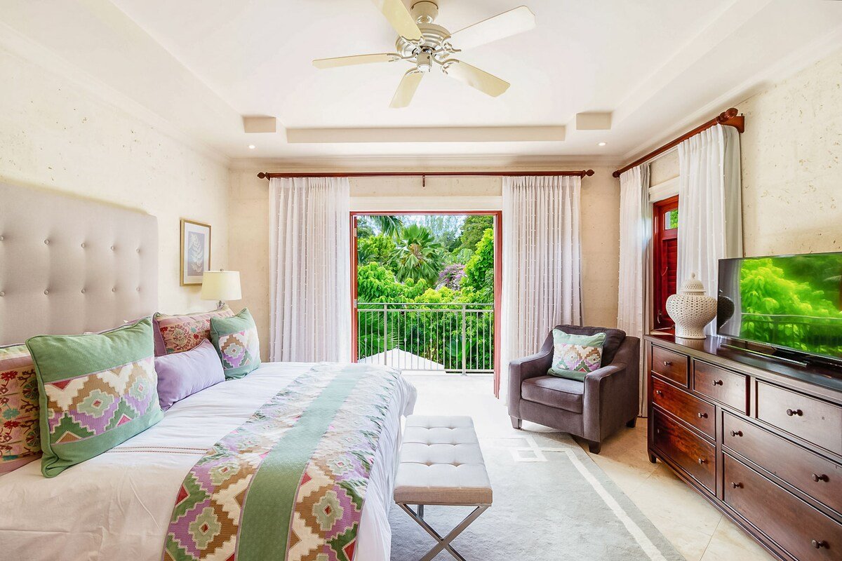 No. 10 Claridges gallery image 3