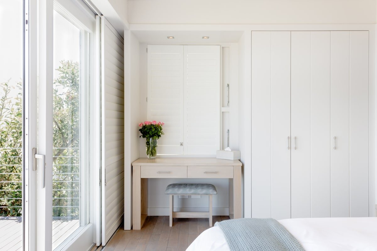 Breathe the Sea Air from a Chic Camps Bay Hideaway gallery image 4