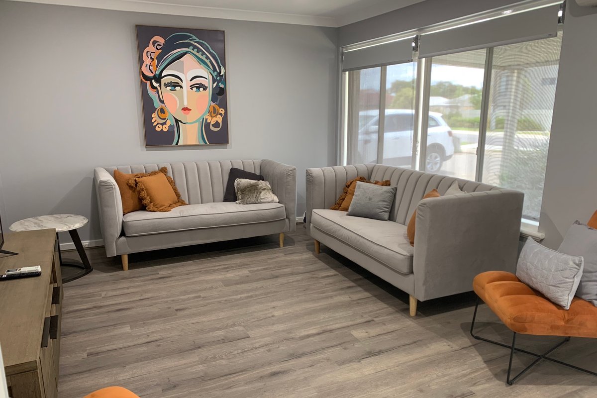 Spacious modern Family Home close to Swan Valley