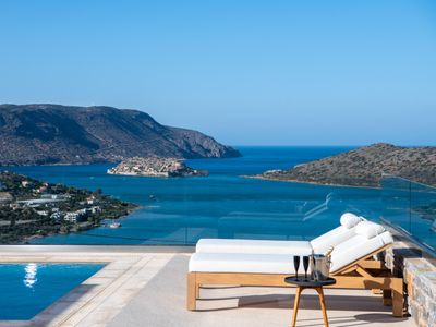 Scenic Views of Sea & Spinalonga, pool and gym!