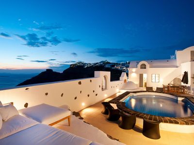 Antelmi luxury villa caldera firostefani