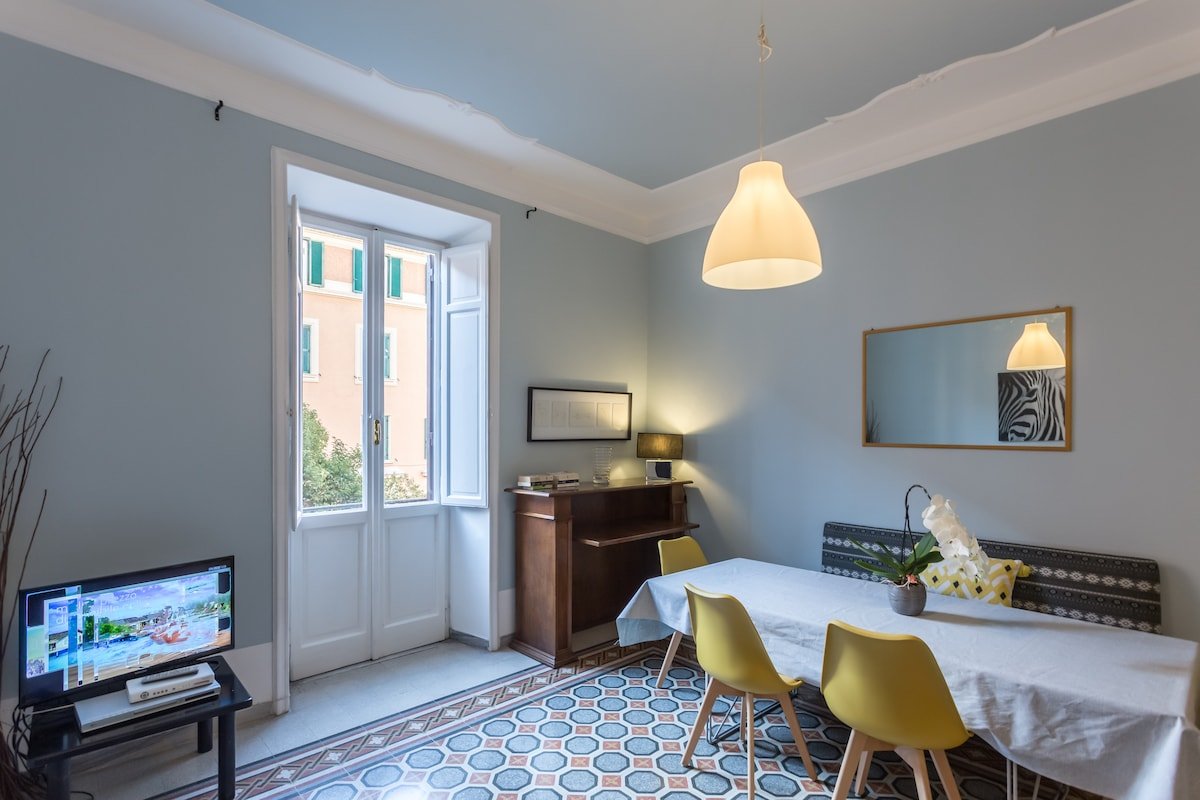 A Fancy Roman Experience luxury 3bdr 3baths gallery image 4