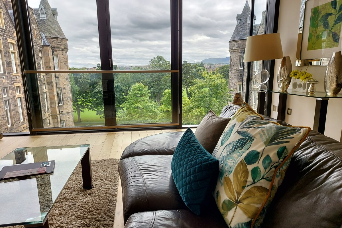 Quartermile Luxury Landing Apartment