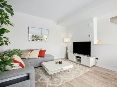 Elegant New & Quiet Home w/ Free WiFi & Parking