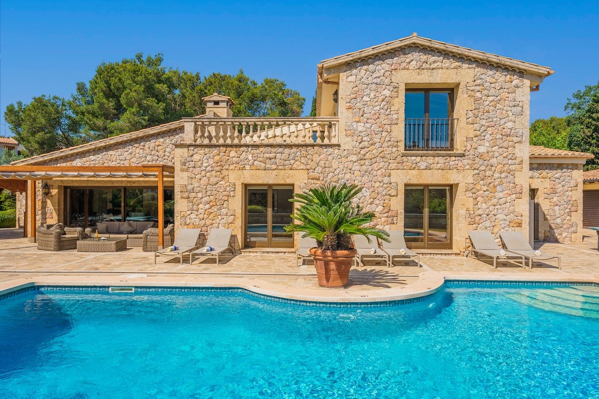 Villa Casa del Pinaret with private swimming pool. gallery image 2