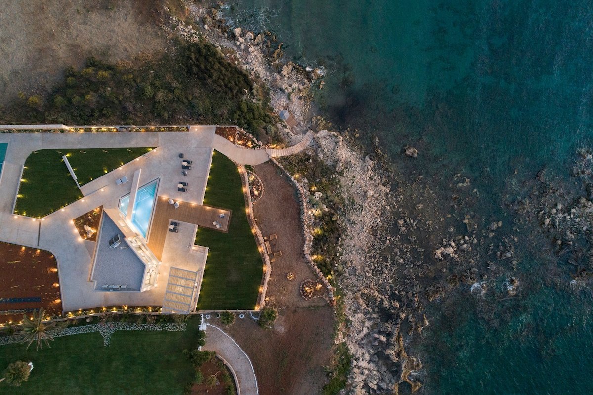 Your Private Retreat by the beach,with Heated Pool gallery image 5