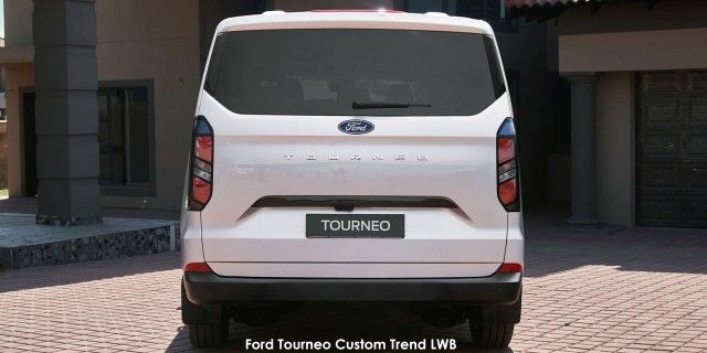 FORD TOURNEO CUSTOM 2.0D TITANIUM X A/T - 20 