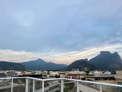 Amazing cobertura front view Pepe beach