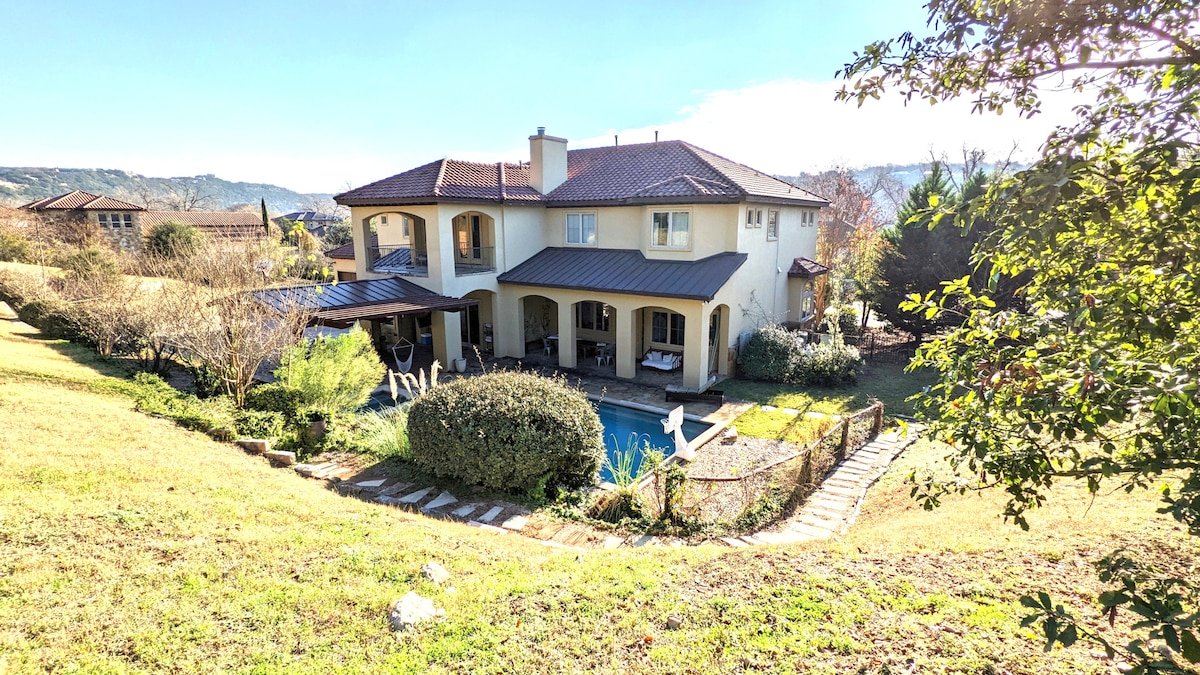 Texan Estate w/Pool Across From Lake Austin gallery image 2