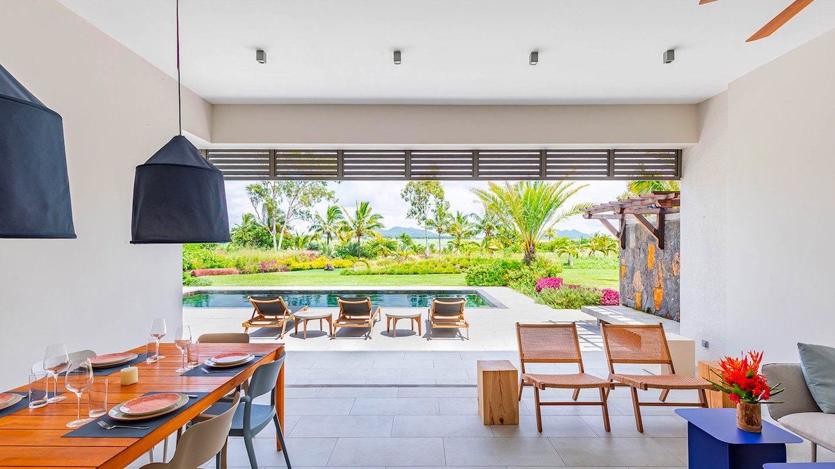 Luxury, Villa Ahura, pool, on Anahita golf course