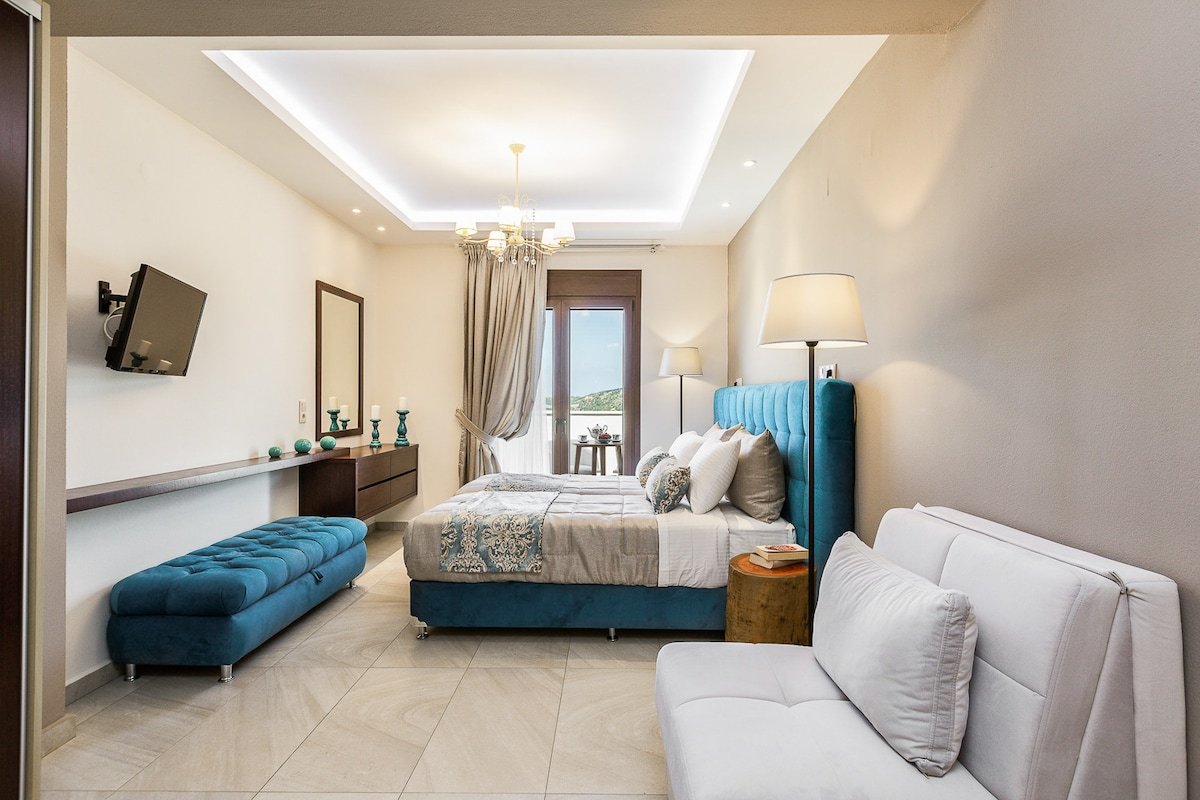 Ino Villa gallery image 2