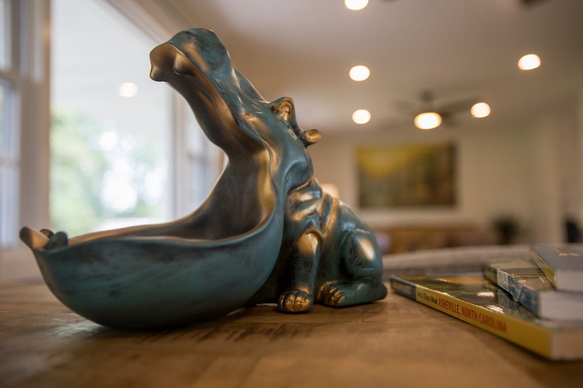 Pool W/ a View Hot Tub, Fire Pit, and More gallery image 5