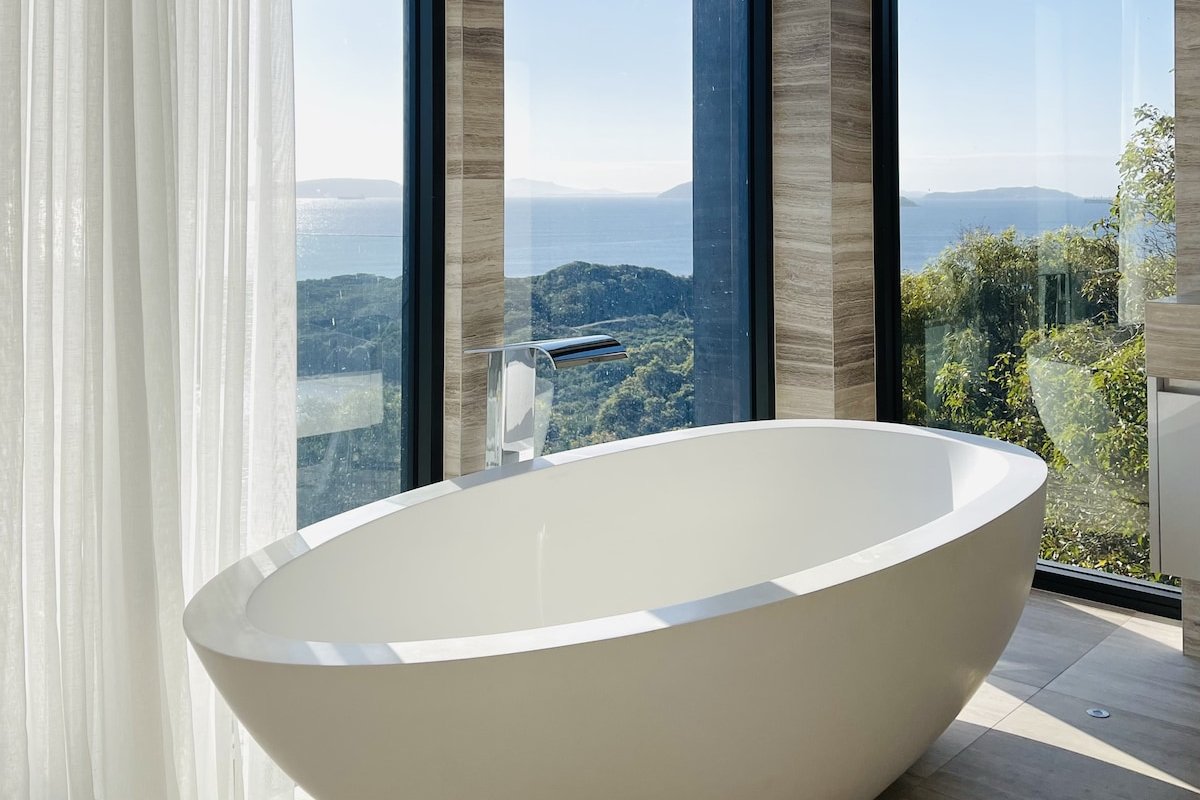 Latitude 35º5, Goode Beach gallery image 4