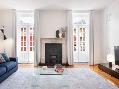 42 3 Historical Penthouse at Cardosas Block