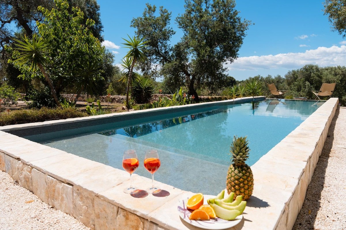 Relaxing Trulli Kairos with Private Pool gallery image 4