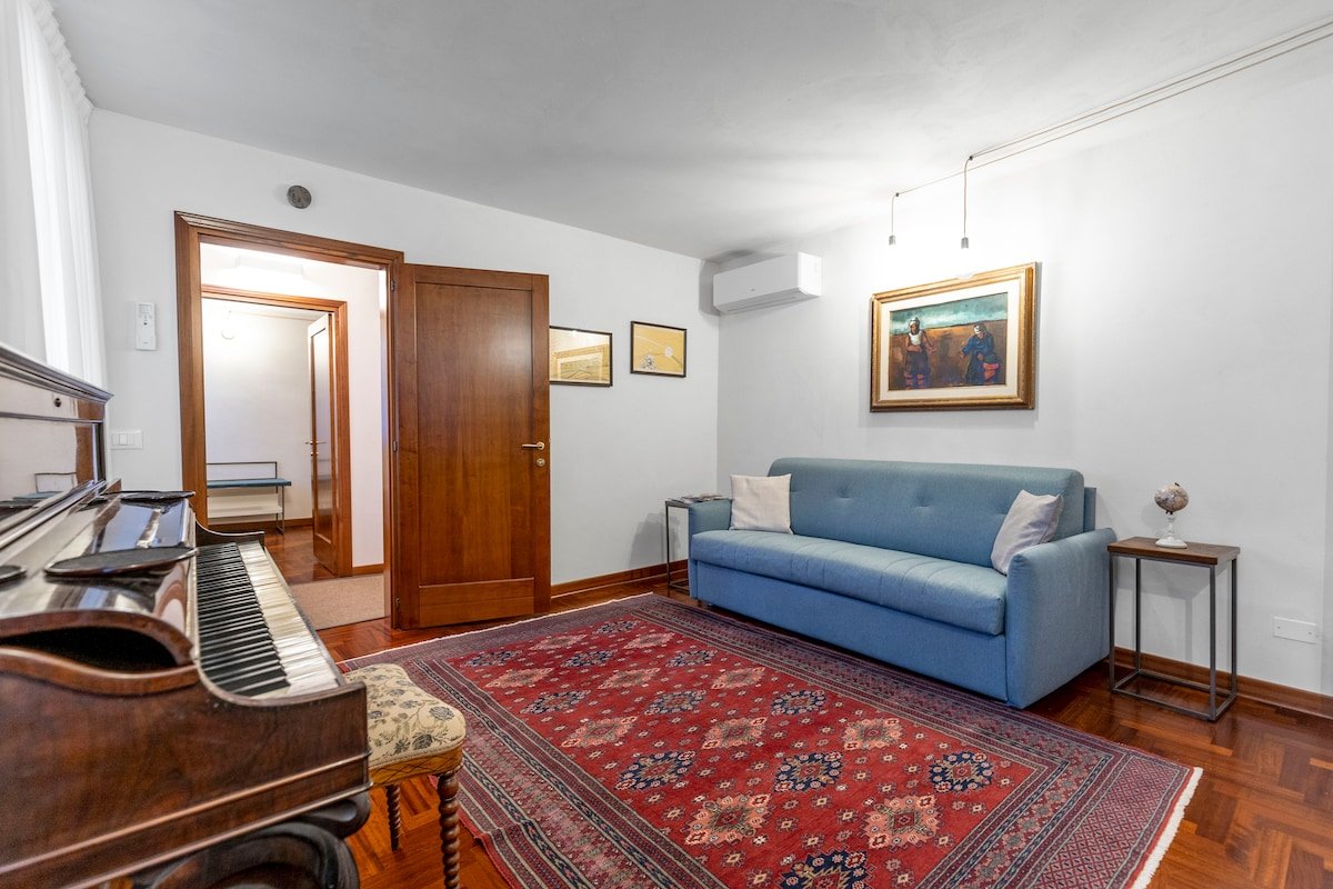 San Silvestro House Venice 1* piano gallery image 4