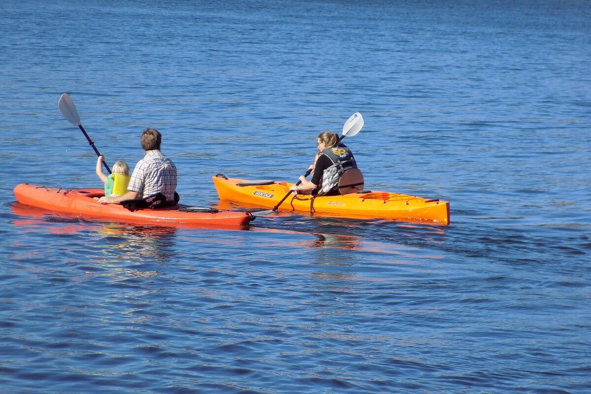 250 ‘ Sandy Beach 4 Bdrms Quite Lake-Stillwater gallery image 3