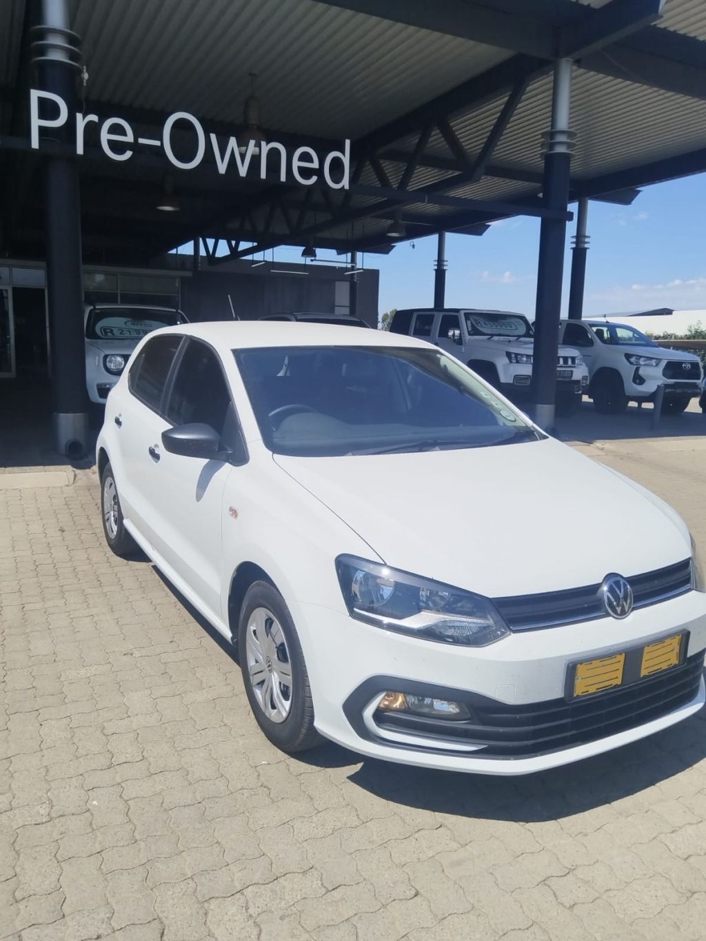 VOLKSWAGEN POLO VIVO 1.4 for Sale in South Africa