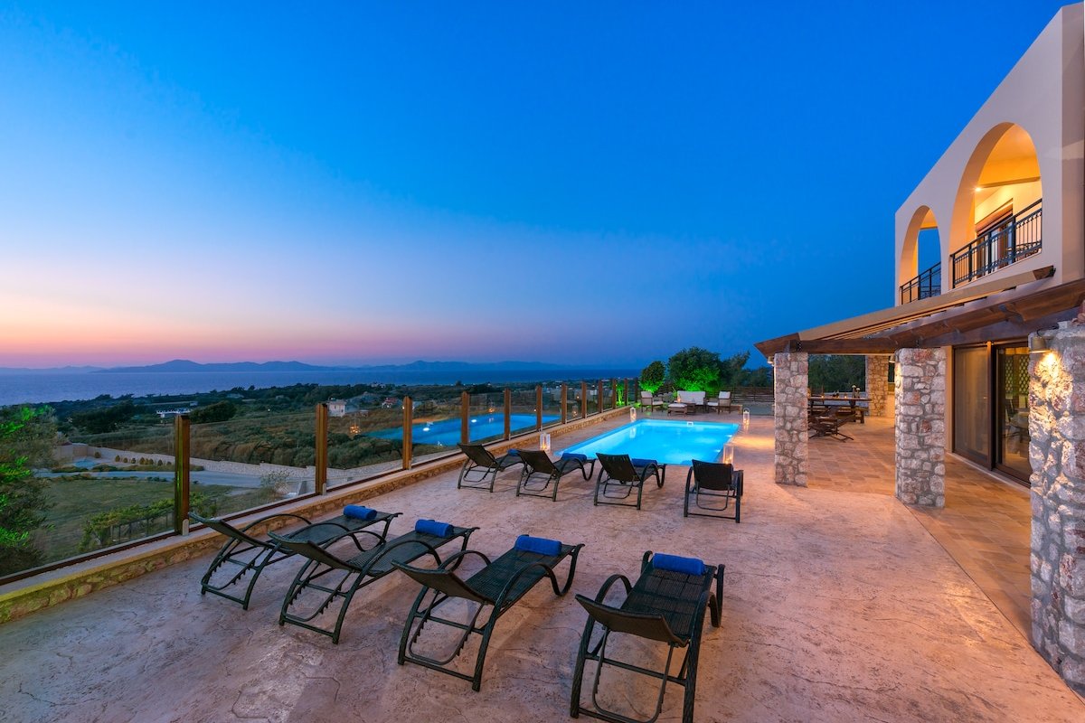 Butterfly Villa Theologos with Sea & Valley Views gallery image 3