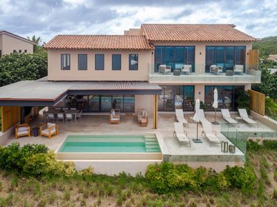 Iyari Luxury Villa w/ Pool, Staff & Golf Cart