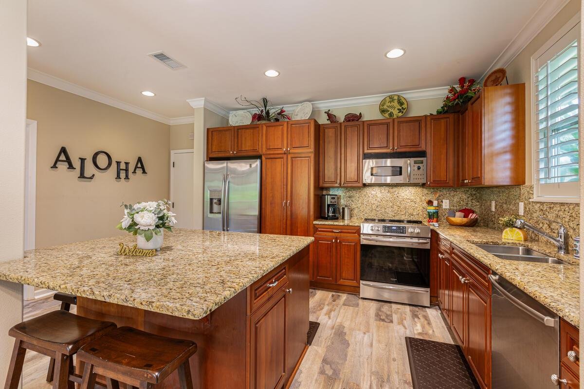 Spacious 3 bedroom home, fully AC’d with Pool/BBQ, gallery image 4