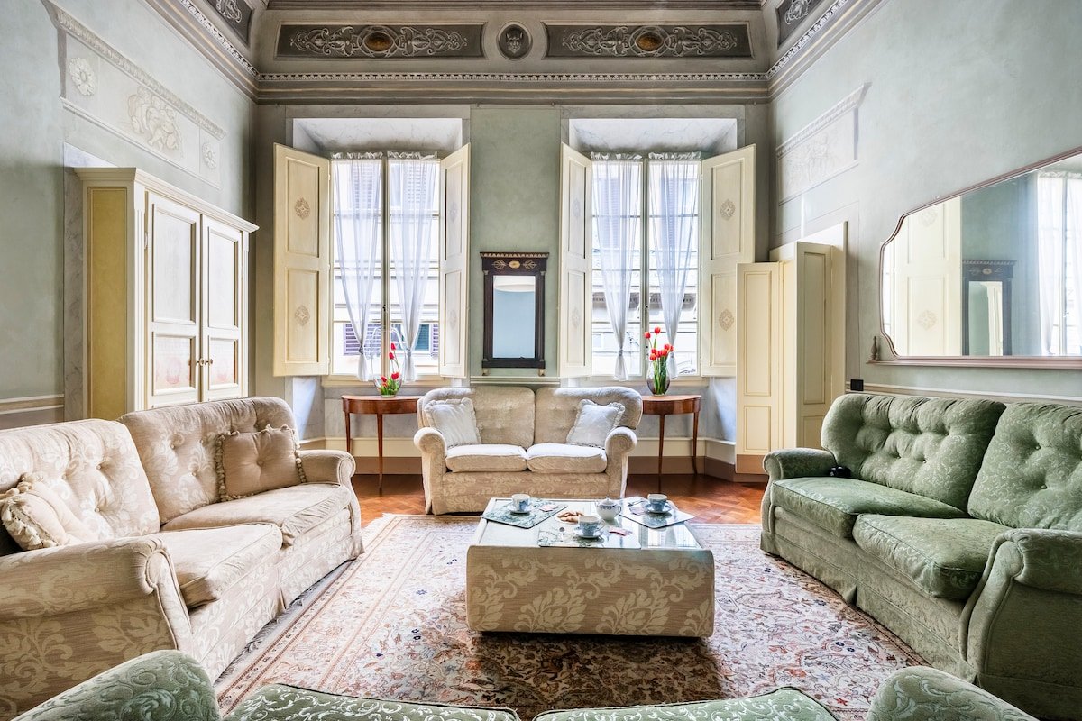 Rinascimento Giraldi {12 ospiti / 80 mt.- Duomo} gallery image 3