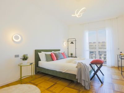 [Luxury&Comfort] 5 Bedrooms apt in Central Station