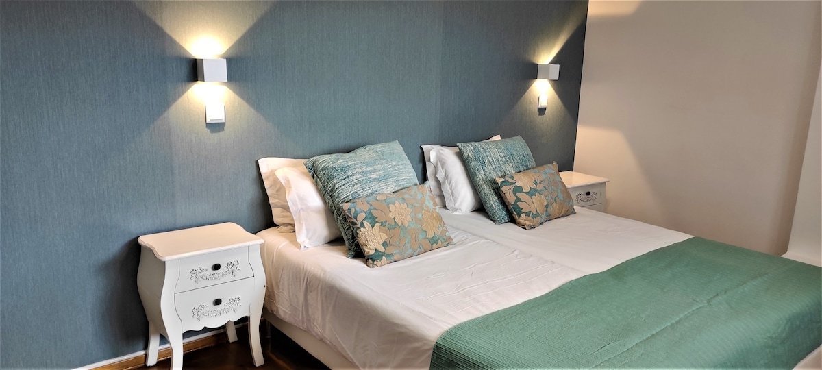 Guesthouse 5 suites 10 guests 5WC Avenue Liberty gallery image 2