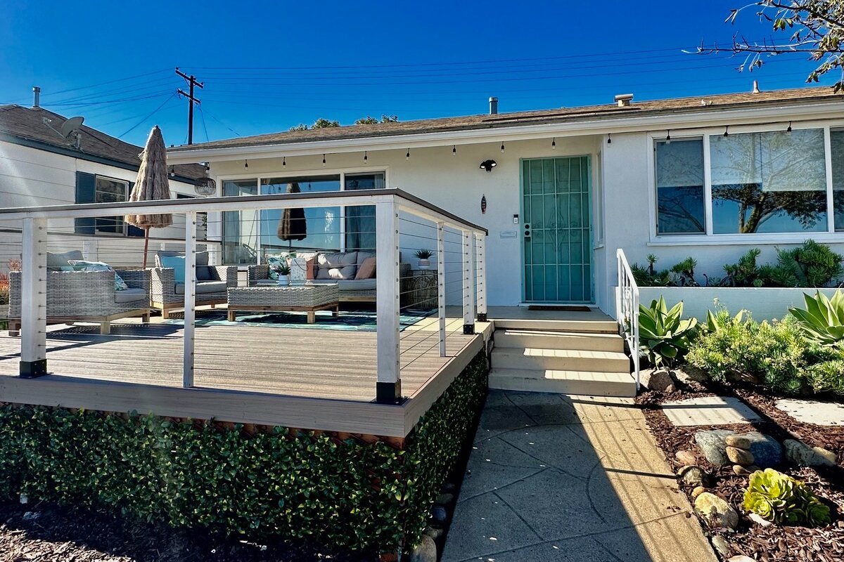 Waterfront Home in Pacific Beach gallery image 4