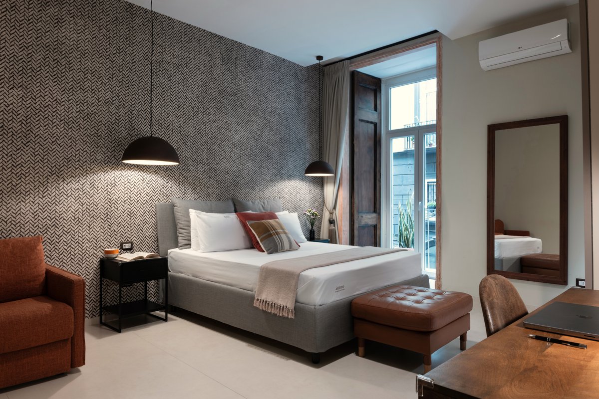 deluxe apartment (airbnb & vrbo)