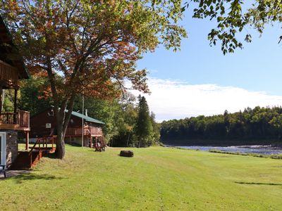 Black Rapids Retreat – 2 Lodges w/ hot tub & sauna