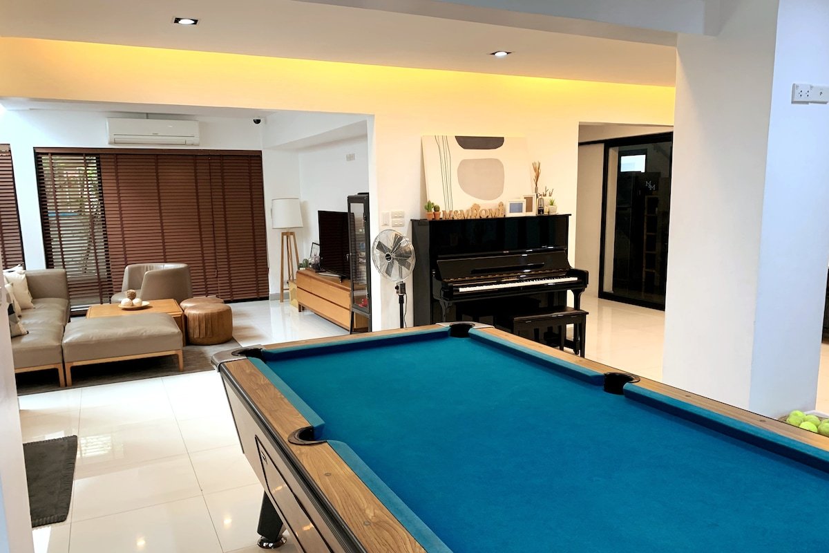 Joyful Modern Home. Street Foods & MRT Nearby. gallery image 3