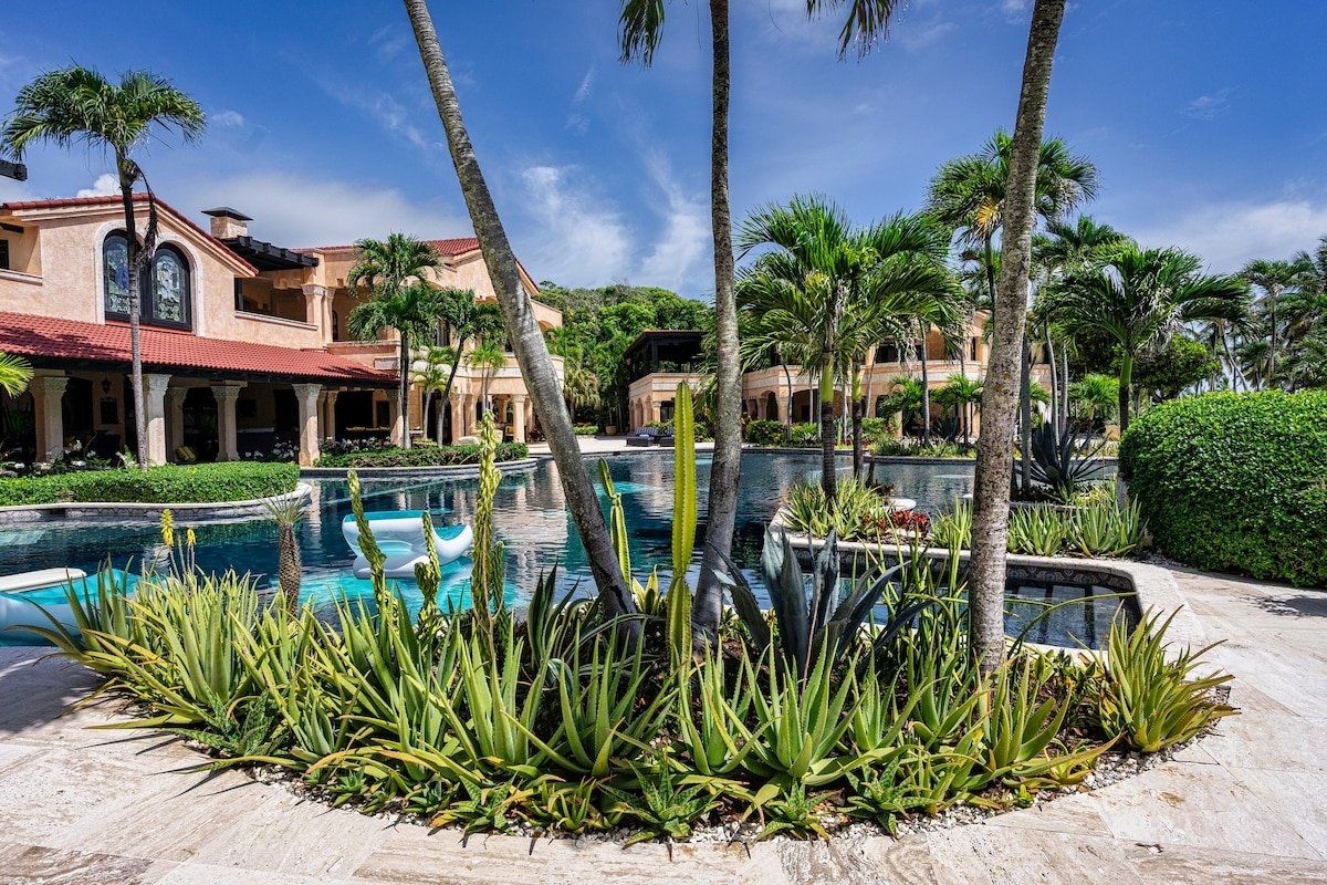 Villa Anacaona. All-Inclusive 20 Suites Villa gallery image 5