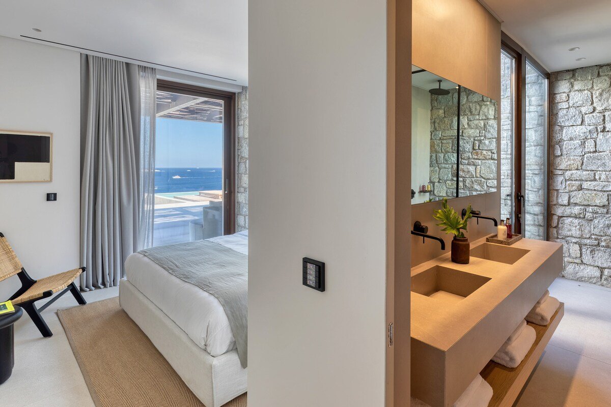 “Avalon” by Aqualiving Villas gallery image 4