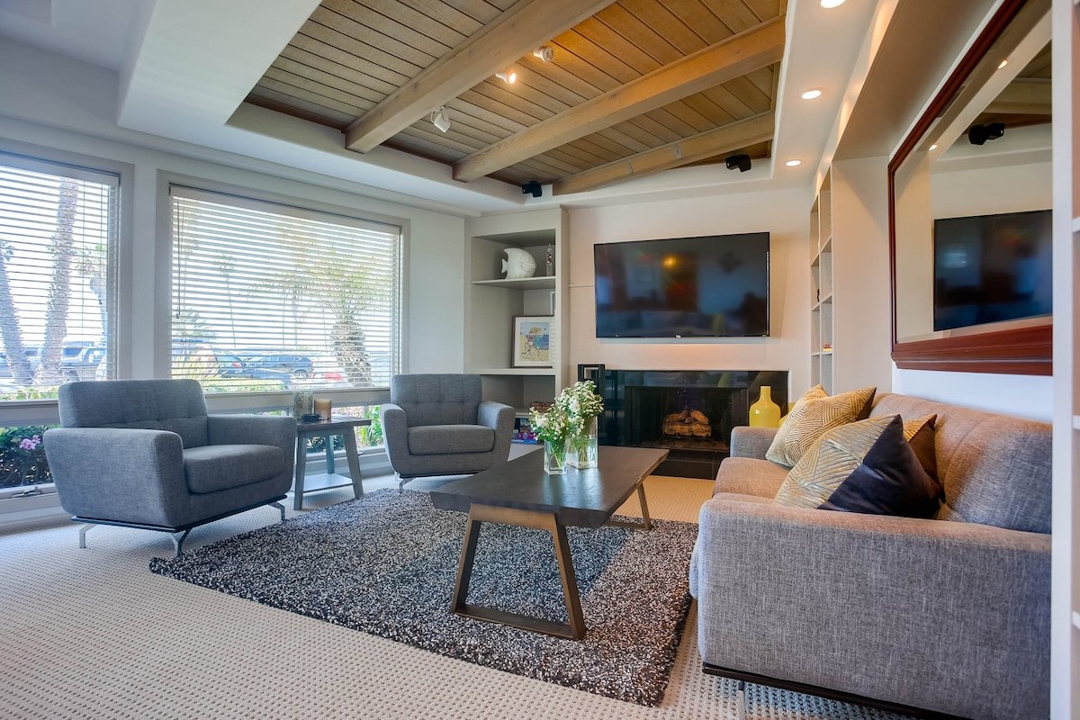 Beach Front at La Jolla Shores gallery image 5