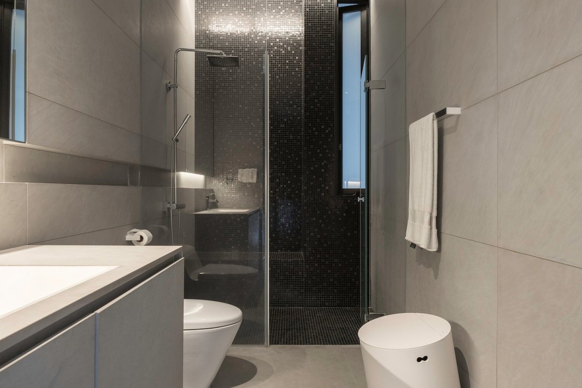 Kelapa House: Cinema, TechnoGym, Sauna, Chef gallery image 4