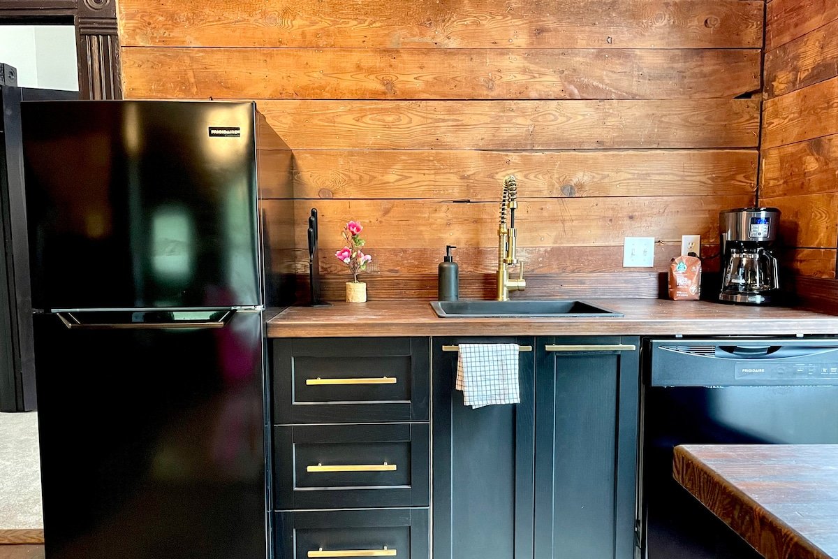 One of a kind. Steps from SoCo! gallery image 4