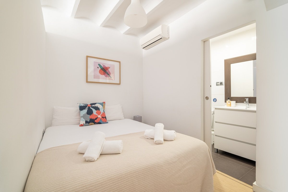 Walk to Fira Barcelona • Perfect for Groups gallery image 5