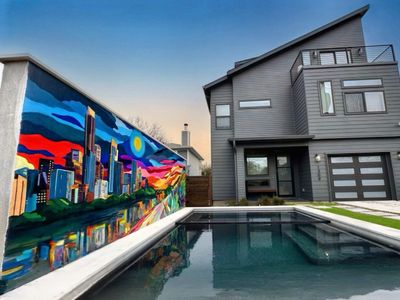 Spacious Luxury Retreat in Vibrant East Austin