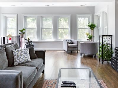 Huge Sunlit Gem, Free Parking, No Cleaning Fee