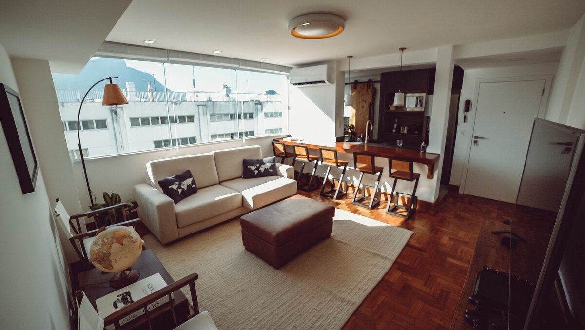 Leblon Boutique Ikonika 001 – 4 Bedrooms 8 Guests gallery image 3